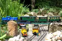 Nostalgiefahrten erfreuen sich gro�er Beliebtheit, auch wenn auf Grund der trockenen Witterung keine Dampfr�sser zum Einsatz kommen k�nnen, l��t  Bahnchef 
Jespersen drei Zuggarnituren bereit stellen. 17.08.2013 gegen  14:39 Uhr