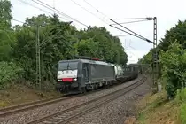 HTRS Nederland B.V. ES 64 F4-282 (E 189-282) am 25.06.2013 mit einem vollem KLV und nur einer funktionierender Lampe in der s�dlichen Kurve von Schallstadt gen Norden.