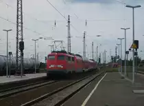 113 309-9 zieht am 15.August 2013 einen PbZ nach M�nchen durch Gro�korbetha Richtung Naumburg.