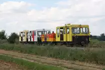 Zayataler Schienentaxi, bestehend aus VSS X626.144, X501.6113, X501.0002 und X626.172 (v.L.n.R.), am 11.August 2013 in Richtung Asparn a.d. Zaya fahrend.
