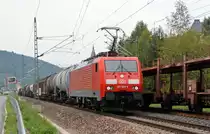 189 008 fuhr am 05.07.13 mit einem gemischten G�terzug durch K�nigstein Richtung Dresden.