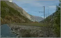 T�sch hinter sich gelassen, strebt der MGB-Zug nun seinem Ziel Zermatt entgegen.
19. Okt. 2012 