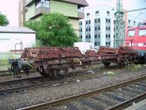 Seit Mitte M�rz steht dieser Wagen mit der Nummer 41 89 910 0 978-1 in Worms,er wurde anscheinend nach den Umleiterz�ge vergessen mitzunehmen.
