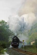 Am 30.09.06 bef�rdert 50 3616 einen Sonderzug von Schwarzenberg zur Messe nach Leipzig. Bei der Ausfahrt aus Dittersdorf beschleunigt sie den Zug kraftvoll in Richtung Chemnitz.