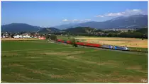 Lokomotion 186 106 + 186 286 ziehen den Ekol Containerzug 43552 von Triest nach Ostrava. 
St.Lorenzen 16.8.2013