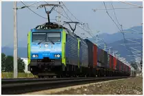 PKP Cargo 189 842 + 189 154 ziehen den Containerzug 42089 (Breclav -Villach) durch das Aichfeld. 
Zeltweg 23.8.2013