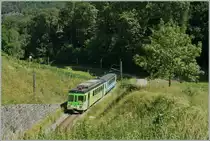 ASD Regionalzug 441 rollt bei Verchiez abgebügelt talwärts.
22. August 2013
