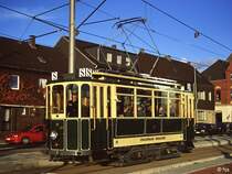 Der historische Tw 25 der STOAG an der Endstelle Neumarkt (7. November 2004)