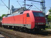 Am 13.6.06 steht 152 125 f�r den abendlichen FZ55737 in Worms Hbf bereit.