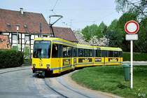 Tw 1005 in der Schleife  Breilsort  zur Zeit der Apfelbl�te, am 1. Mai 1996.