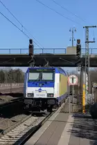 MEr (164-542-6) bei der Ausfahrt in Richtung Hamburg Hauptbahnhof am 3.7.2013.