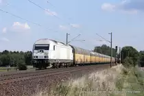 223 153-8 (PCT Altmann) f�hrt am 28. August 2013 um 16:42 Uhr mit einem G�terzug durch Reindorf