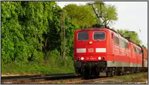 151 036-1 mit Schwesterlok im Doppelpack auf dem Ausweichgleis bei Ratingen Lintorf
im Mai 2013. Am Haken ein Kohleganzzug. 