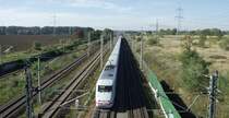 ICE 1 (BR 401) aus Richtung Wolfsburg rauscht in k�rze durch Wustermark.