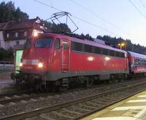 110 491-8 steht am 07. September 2013 mit dem PF 2771 (Kronach - Alt�tting) auf Gleis 4 im Bahnhof Kronach.