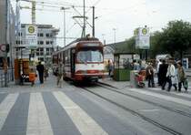 D�sseldorf Rheinbahn SL 718 (D�WAG-GT8SU 3221) Hauptbahnhof im Mai 1987.
