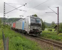Sicher muss man sich auch im Maintal an den Anblick der neuen Vectrons gew�hnen: 193 801-8 mit Containerzug in Fahrtrichtung Norden. Aufgenommen am 23.05.2013 in Wernfeld.