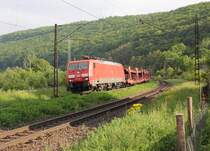 189 002-9 mit leeren Autotransportwagen-Zug in Fahrtrichtung S�den. Aufgenommen am 23.05.2013 in Wernfeld.