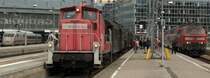 363 623 mit einem Sonderzug zum Ostbahnhof & 218 463 mit einer RB nach M�hldorf am 20.05.13 in M�nchen Hbf