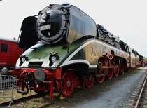 Am 07.09.13 gab es die XIX. Meininger Dampfloktage. Zusehen die 18 201, bei so einem Bild braucht man sehr sehr viel Geduld.