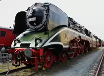 Am 07.09.13 gab es die XIX. Meininger Dampfloktage. Zusehen die 18 201, bei so einem Bild braucht man sehr sehr viel Geduld.