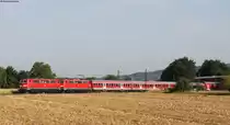 111 061-8 und 111 064-2 mit der RB 26701 (Offenburg-Freiburg(Breisgau) Hbf) bei Kollmarsreute 27.7.13