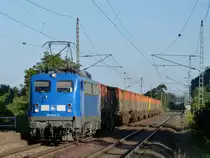 140 042 kam wie jeden Sonntag um die selbe Zeit mit ihrem Kokszug von Badschandau gen Dresden, hier bei der Durchfahrt am 7.9.13 durch Dresden Stetzsch.