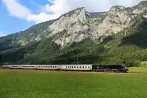 ES 64 U2 - 072 mit dem IC K�nigsee am 11. August 2013 bei Bischofswiesen.