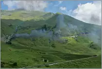 Dampfend und rauchend ging bzw.geht es durch den Tunnel.
(30.08.2013)