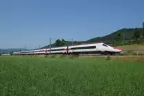 ETR 610 014 befindet sich am 21.07.2013 kurz vor Sissach.
