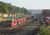 442 310-9 / 442 810-8 verl�sst am 07. September 2013 als RE nach N�rnberg Hbf den Bahnhof Kronach.