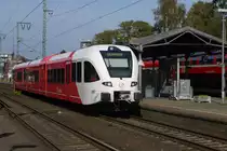 VT 10.346 der Arriva/NL im Bahnhof Leer/Ostfriesland, bereit zur R�ckfahrt nach  Groningen am 28.9.11. Das Fahrzeug trug zu der Zeit kein Halter-Kennzeichen und war f�lschlich als 94 (=ET!) 84 5 010 346-0 bezeichnet.