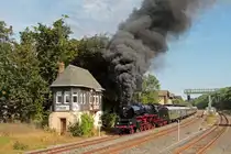  Berlin macht Dampf  das trifft hier wohl den Nagel auf den Kopf! Die Ausfahrt der 03 1010 aus dem Bahnhof Plaue(Th�r) wurde zum  Fest der Sinne , Altmeister Harry kann stolz auf seine Nachfolger sein. Die Lok zog am 07.09.2013 den Sonderzug aus Berlin zu den XIX.Dampfloktagen nach Meiningen.
