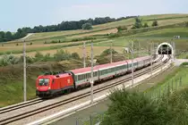 1116 147-8 IC 642  Johannes Kepler Universit�t Linz  Wien Westbf - Salzburg Hbf. Between Tullnerfeld and St. P�lten (31.08.2013)