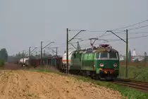 ET22-668 + SM31-075 between Namysł�w and Grębosz�w (30.04.2011)