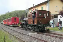Club del San Gottardo.Nach dem Umsetzen setzt sich Lok E3/3 8463(SLM 1904)
wieder vor den Zug,f�r die R�ckfahrt.Malnate/It.08.09.13

