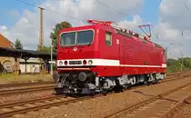 Die frisch aufgearbeitete 243 005-6 aus dem (DB)Eisenbahnmuseum Halle/Saale steht am Nachmittag des 13.09.2013 in Leipzig Wiederitzsch und nimmt noch weitere Fahrzeuge auf mit denen sie dann zum Bw-Fest nach Lutherstadt Wittenberg fahren wird.
