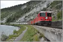 5244 mit Ge 4/4 II 628  S-chanf  in Trin. (10.09.2013)