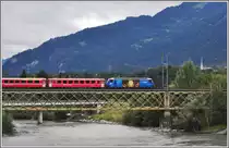 RE1137 mit Ge 4/4 III 652  Vaz/Obervaz Valbella-Lenzerheide  auf der Hinterrheinbr�cke in Reichenau-Tamins.(10.09.2013(