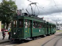 Be 2/2 215 und der B 423 auf der Oldtimerlinie Badischer Bahnhof - Bahnhof SBB zum 100 J�hrigen bestehen des Badischen Bahnhof. Die Aufnahme stammt vom 15.09.2013.