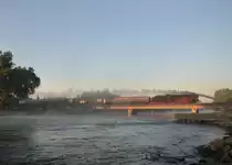 01 533 mit einem Sonderzug nach Cheb/Eger am 07.09.2013 auf der Isarbr�cke bei Plattling.