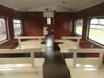 Ein Klasse 3 Wagen der Schw�bischen Alb-Bahn (durch die Scheibe Fotografiert) zusehen am 25.09.13 in M�nsingen