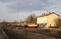 217 002 (92 80 1217 002-5 D-BTEX) mit Kesselwagenzug 69300 von Marktredwitz nach Ingolstadt am 17.04.2013 bei der Durchfahrt durch Schwarzenfeld. Dies war der erste Einsatz der BTE 217 f�r die IntEgro Verkehr GmbH und zugleich der Erste Einsatz der Lok in ihrer alten, jahrzentelangen Heimat.