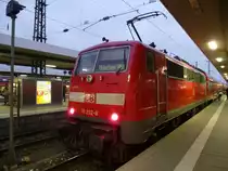 111 202-8 steht hier am 22.09.2013 mit dem RE nach M�nchen Hbf in N�rnberg Hbf.