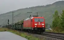 185 211-0 mit einen leeren Autozug Richtung N�rnberg am 18.09.13. 