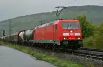 185 207-8 mit einen gemischten G�terzug am 18.09.13 in Th�ngersheim.