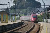 Thalys PBKA nach K�ln f�hrt durch den Bhf Ans (27. September 2013).