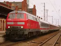 Am 22.09.2013 kam 218 465 mit dem Stammstrecken-Shuttle IC 18649 von Berlin nach Hannover �ber Stendal.Am Ende schob die 218 413.