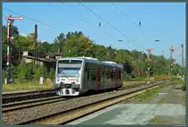 VT 013 der MRB erreicht am 28.09.2013 als MRB80303 den Zielbahnhof Borna.