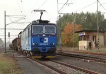 363 504 und 731 005 rollt am 08.10.13 durch Tr�nice. 